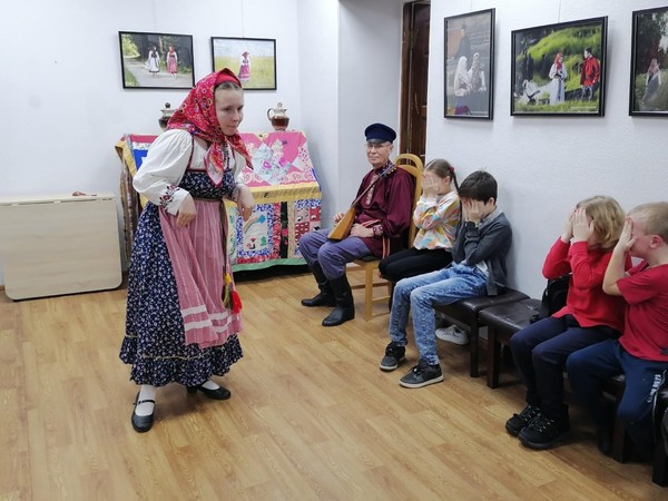 Семейные выходные «Старинные игры и забавы для всей семьи»