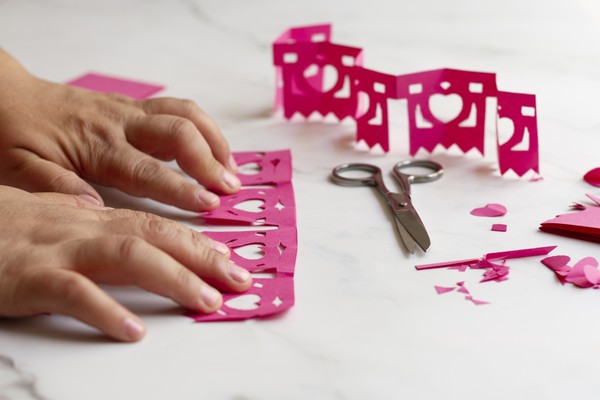 Цзянчжи — традиционного китайского искусства бумажной вырезки