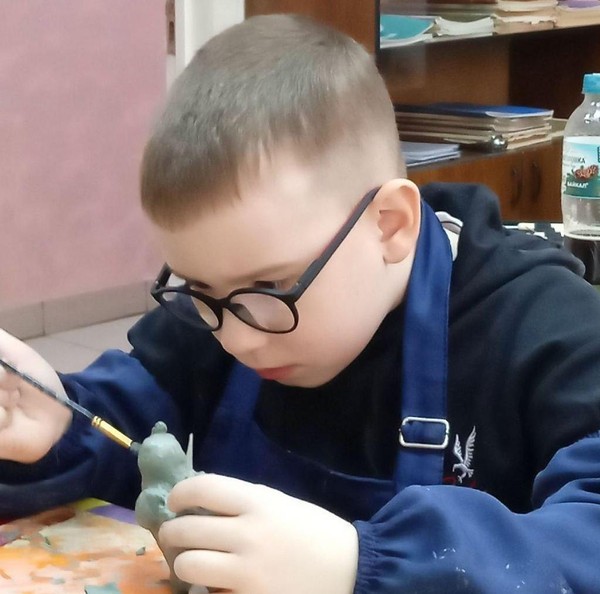 Занятие по декоративно-прикладному искусству «Голубь мира»