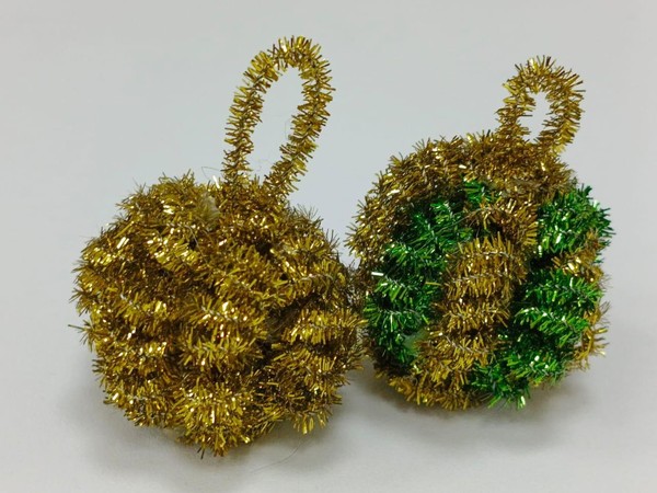 Мастер-класс «Новогодняя фантазия – игрушки из пушистой проволоки»