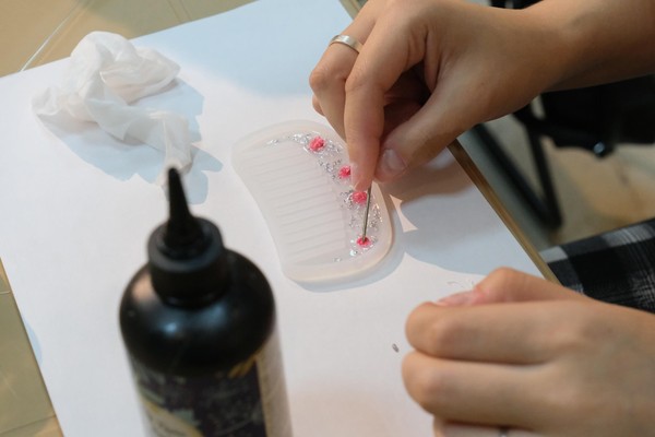 Мастер-класс по созданию расчёски-гребешка «Ласковое прикосновение»