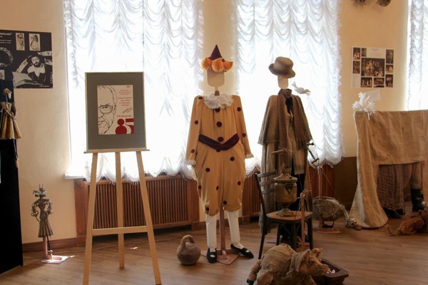 Выставка Азарова в рамках акции «Ночь искусств»