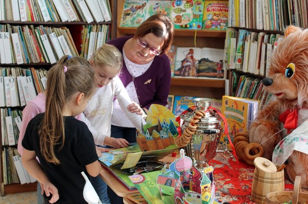 Познавательно-творческая программа «Искусство объединяет»