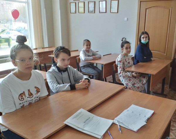 Лекция «80 дней вокруг света. Замок Люин»