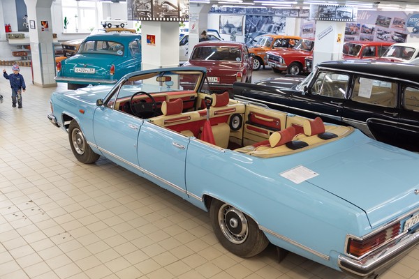 Выставка ретро автомобилей