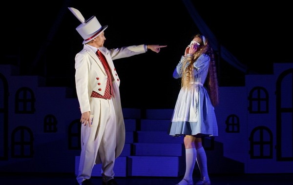 Алиса в Стране чудес