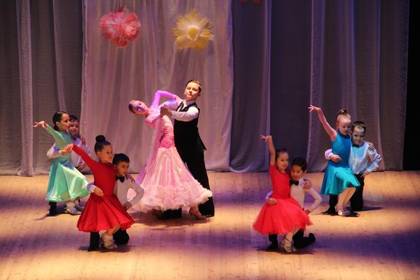 Концерт «Наши подарочки для любимой мамочки»