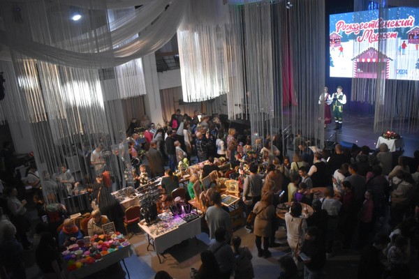 Рождественский маркет в Новосибирском областном Российско-Немецком Доме