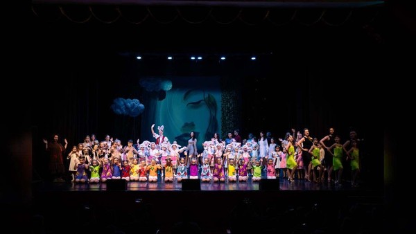 Детский праздничный концерт «Всем мамам посвящается»