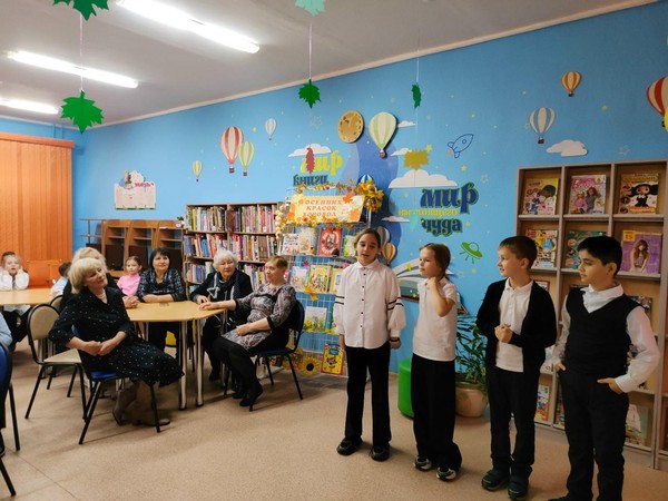 Праздник «Это слово свято и любимо – МАМА»