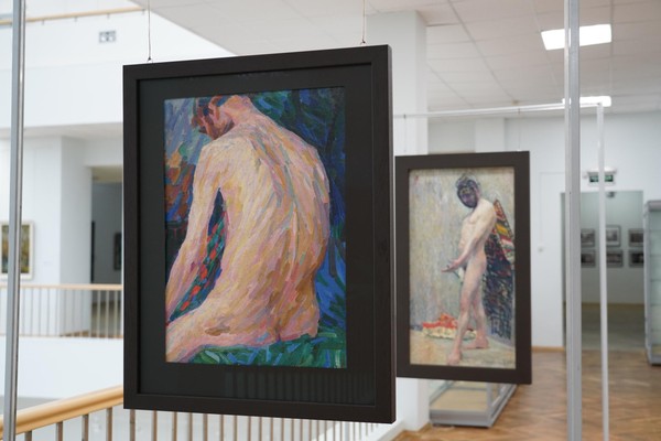 Выставка «Герои изнанки»