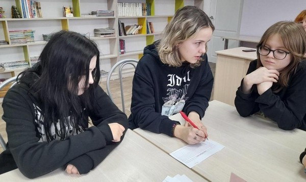 Литературное путешествие «На этих страницах – война»