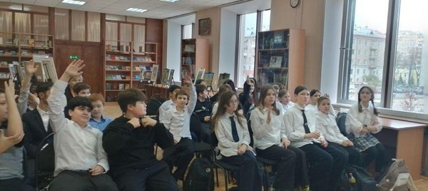 Патриотический час «На пути к Победе»