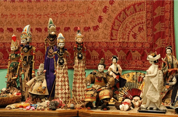 Выставка «Музей истории куклы»