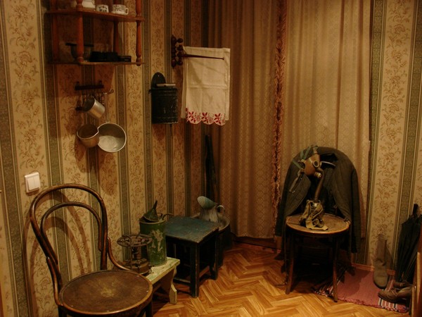 Экскурсия «Блокадная комната семьи Агте»