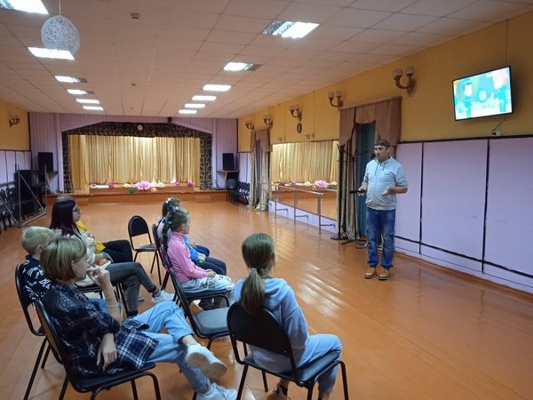 Литературный вечер, посвященный дню воинской славы «Памяти павших героев»