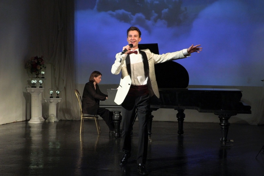 "Вдоль по Питерской" концерт Максим Стафеев, шлягеры эстрады