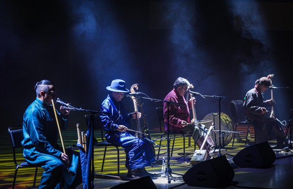 Концерт этно-группы «Хуун-Хуур-Ту»