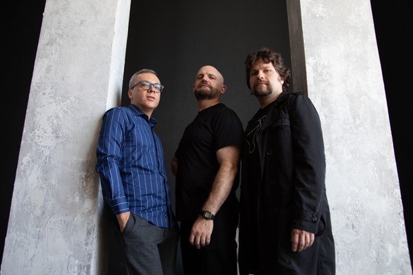 Тюменский филармонический оркестр и Ilugdin Trio