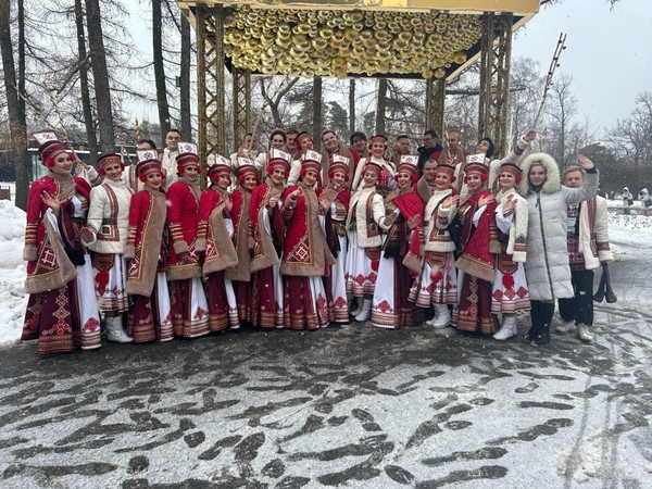 Концерт Государственного ансамбля песни и танца «Умарина»