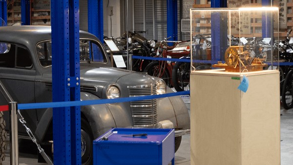 Экскурсия «95 лет «легковой» истории»