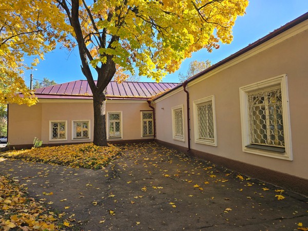 Возложение цветов к памятнику И.А. Бунина