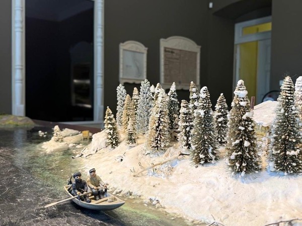 Экскурсия по выставке «Шишков – золото Сибири»