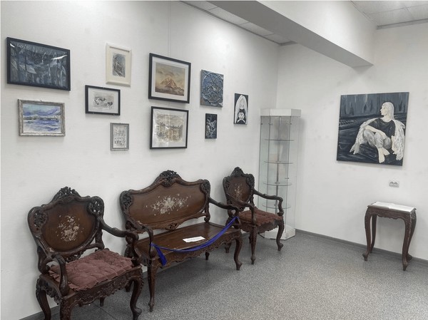 Выставка «Внутри»