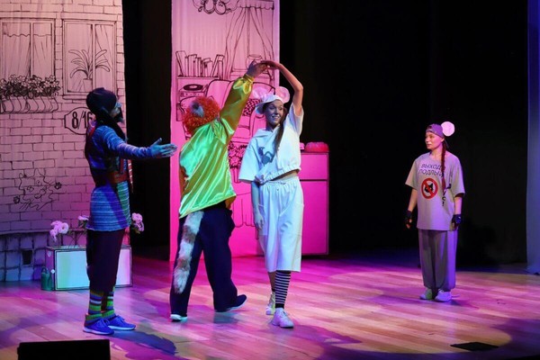 Спектакль «День рождения кота Леопольда»