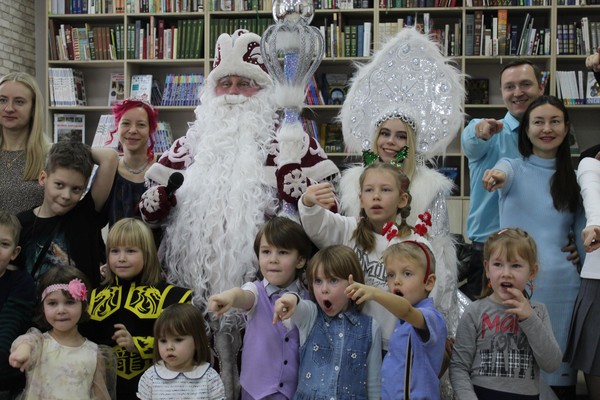 Тематический час «День рождения Деда Мороза»