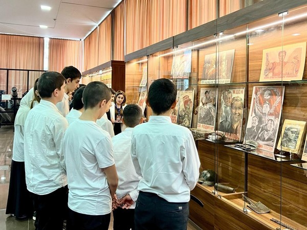 Выставка «Военный плакат»