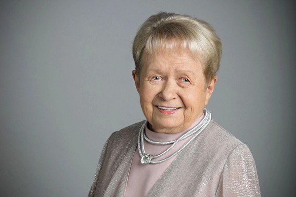 Золотые хиты Александры Пахмутовой