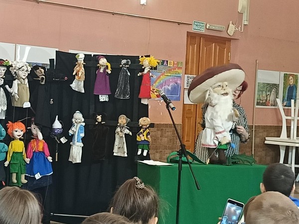 Показ кукольного спектакля «Снежная королева»