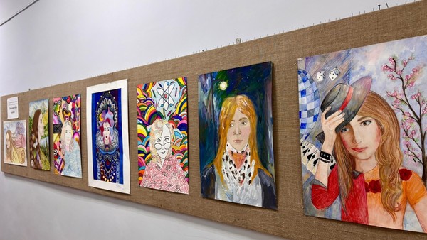 Выставка «Любимый образ мамы»