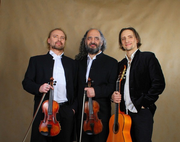 Вновь с нами — трио «Лойко»