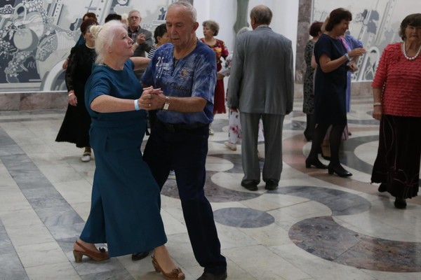 Танцевальный вечер «Старая пластинка»