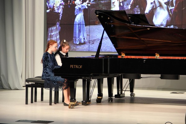 Школьный конкурс «Шаг к успеху». Номинация «Фортепиано»