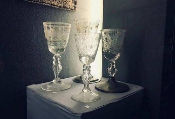 Тематическая беседа «Коронационные бокалы»