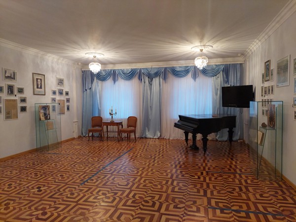 Литературная композиция «Лауреат – первый из русских»