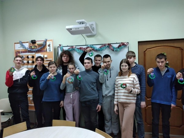 Программа «Елка и игрушки: как менялись традиции»