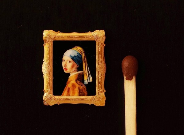 Выставка «Шедевры микроискусства»