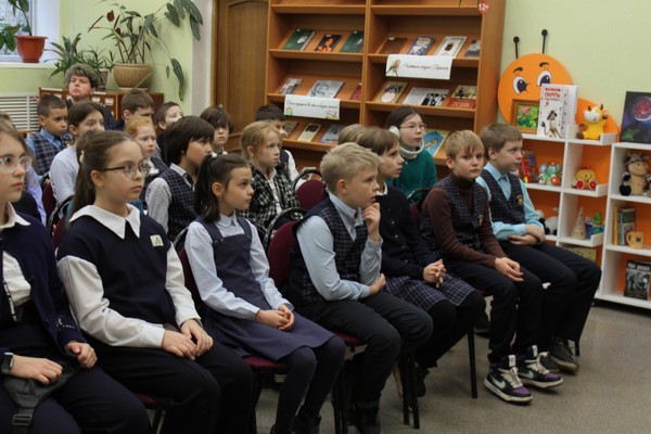 Патриотический час «Герои Родины моей»: ко Дню Героев Отечества