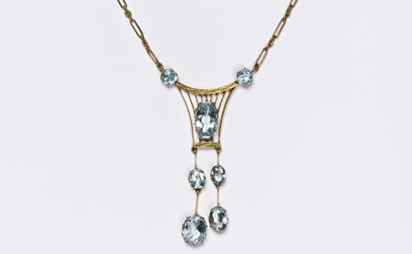 Лекция «Бусы нижут золотые на серебряную нить»: ожерелье, колье, сотуар»