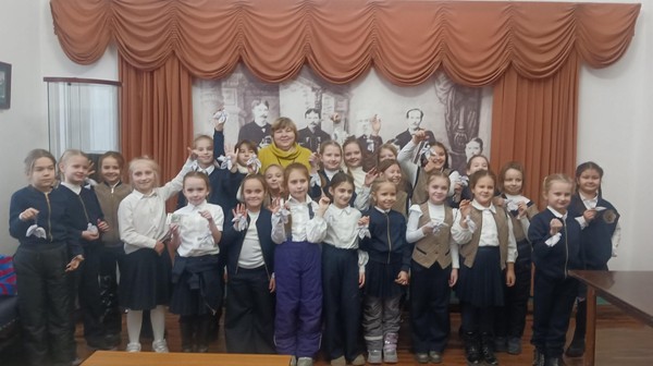 мастер-класс «Игрушка на елку в ретро-стиле»