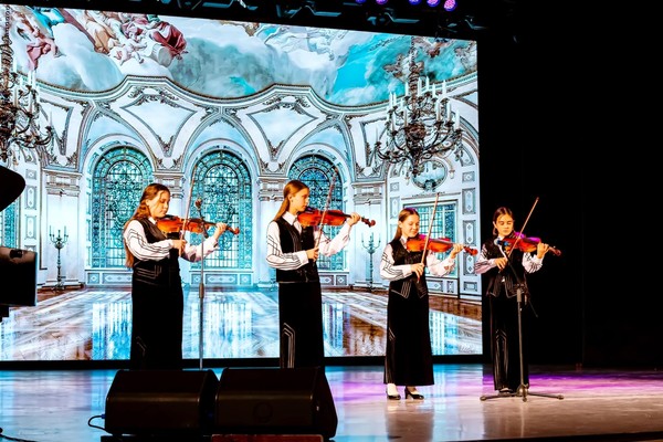 Городской академический концерт исполнителей на струнно-смычковых инструментах