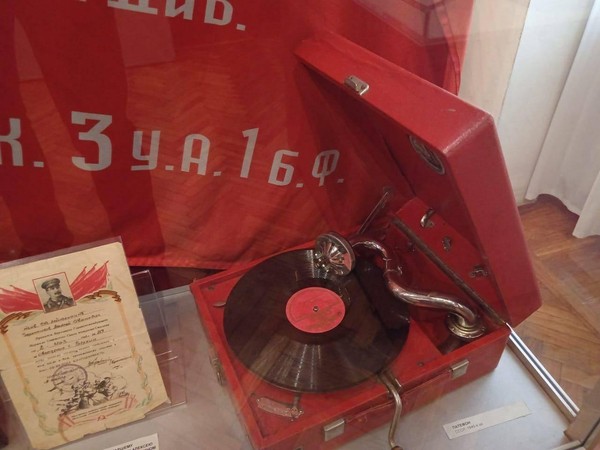 Беседа о предмете «Патефон 1930-1940-х годов»