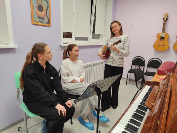 Познавательный час «Тонкости мастерства»