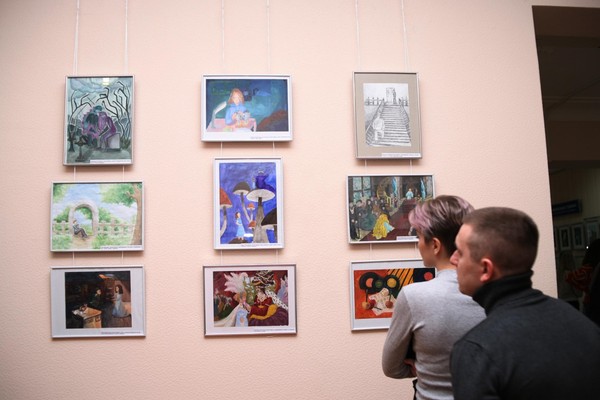 Открытие художественной выставки «По стопам старых мастеров»