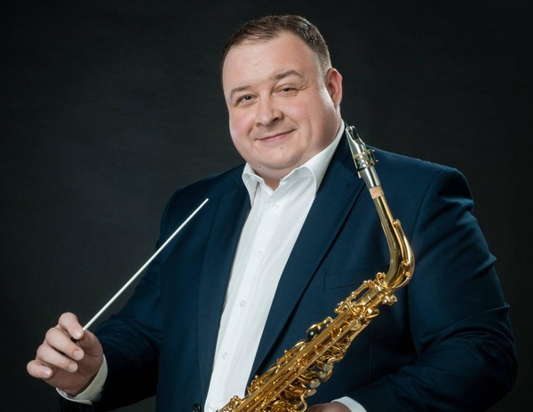 Концерт «Саксофон-драйв. Дирижер и солист – Сергей Васильев»