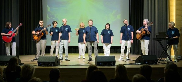 Литературно-музыкальный вечер «Государство синих глаз»